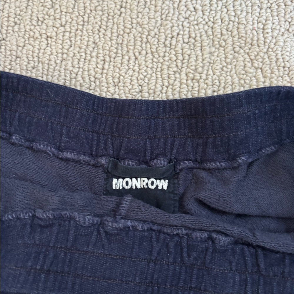 Most comfortable navy shorts with star embroidery